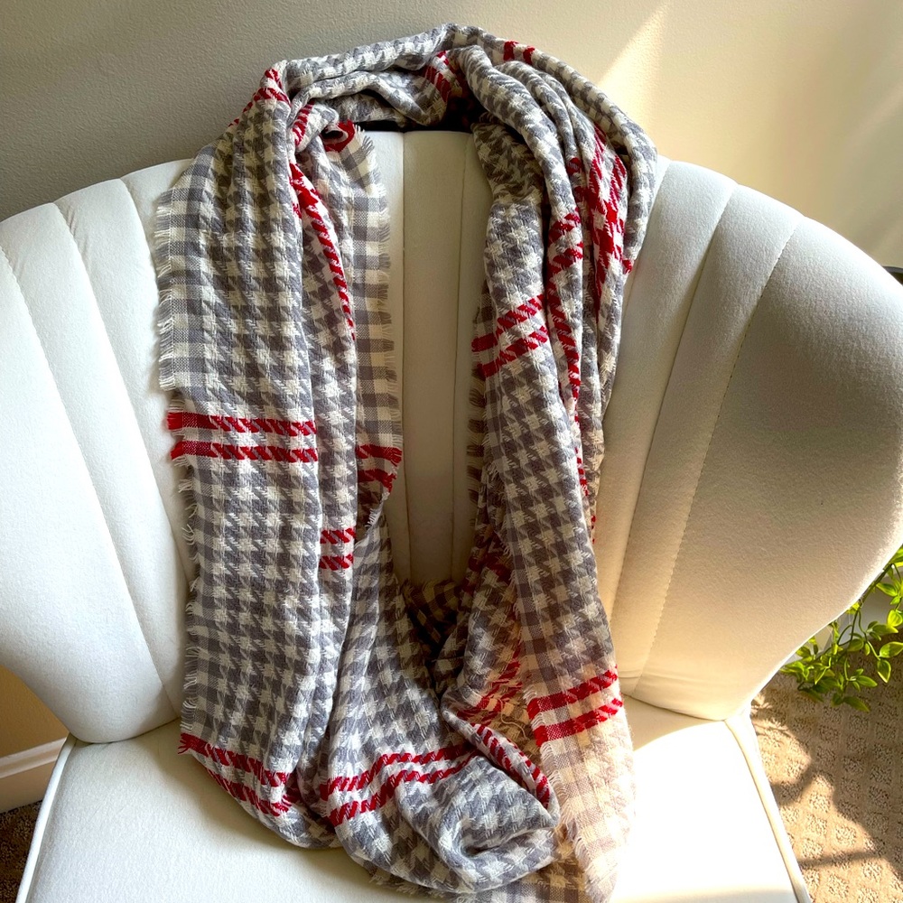 Infinity scarf